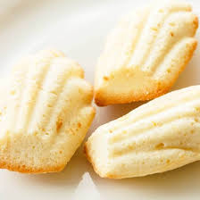 Madeleines Au Chocolat Blanc Recette En 2020 Madeleine Chocolat Chocolat Blanc Recette Chocolat Blanc