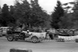 59119 - S. Chilianis, Lancia Austin ...