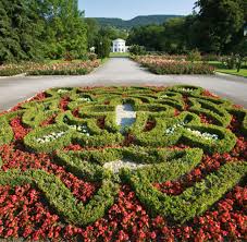 Nicht allein seiner fläche wegen zählt der botanische garten zu den größten der welt. Rosarium Auch Osterreich Hat Seinen Englischen Rosengarten Welt