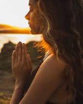 Raguel ,multumesc ca ai intervenit in relatia mea cu ( nume)aducandu ne pe amandoi la nivelul pacii si armoniei. Rugaiune Impacare Divahair Ro