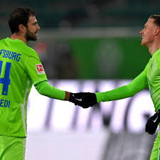 Der 30 jahre alte schweizer zog. Fussball Bundesliga Wolfsburg Auf Platz 3 Koln Verschafft Sich Luft Nach Unten Stern De