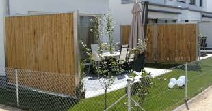 Balkon Sichtschutz Schutz Im Garten Balkon Sichtschutz Balkon Privatsphare Garten Ideen Gestaltung Vorgarten