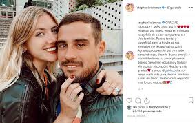 Mientras el tenista guido pella disputaba su partido contra el canadiense milos raonic por octavos de final del torneo de wimbledon, la trasmisión televisiva no no era una espectadora más: El Dia Despues De Stephanie Demner Tras Aceptar La Propuesta De Casamiento De Guido Pella