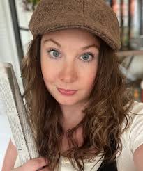 NEWS: I signed something exciting this week! 💛 I'm very excited to tell  you all about it soon—and you can join my newsletter via linktree to be the  first to know!—but until