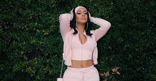 As of 2021, saweetie's net worth is $100 thousand. Saweetie S Net Worth Is Proof That She S Not Strapped For Cash