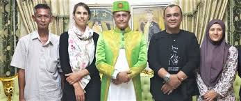 The pontianak as excess in malay popular culture. Blog Looking For Hamid A Week In Pontianak Part 1 Kitlv