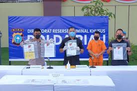 May 29, 2021 · promo berlaku bagi para peserta dana pensiun lembaga keuangan(dplk) bank bjb. Uang Nasabah Hilang Rp 3 2 Miliar Ternyata Dicuri Mantan Manajer Bank Begini Modusnya Halaman All Kompas Com