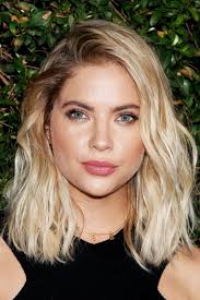 Diy icy white platinum blonde hair tutorial. 1001 Ideen Zum Thema Welche Haarfarbe Steht Mir Haare Selber Blondieren Haarfarben Blonde Haare