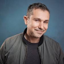 Simon Gonzales (simongcomedy@)