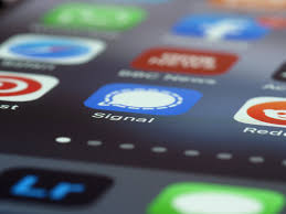 Signal is not the place for top secret communications, but it might be the  right choice for you