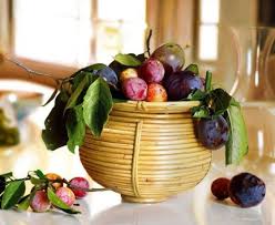 C Est Une Photo Tres Realiste Qui Represente Une Corbeille De Fruits Fait Par Roberto Bernardi En Peintures Hyper Realistes Art Hyperrealiste Dessin Realiste
