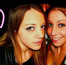 What is the best way to level up quickly in Mergeland?