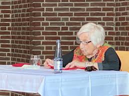 Gerasimos bekas lena schulze frenking. Schulbesuch Von Esther Bejarano Am 2 Juni 20 St Paulus Schule