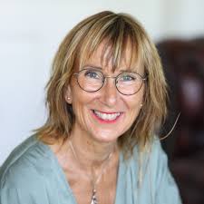 Amazon.com: EMMA HAMLIN: books, biography, latest update