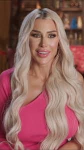 Move over MILFs! Because the DILFs (and their sons!) have entered the manor  👏 #MILFManor is all-new Sunday at 10/9c!