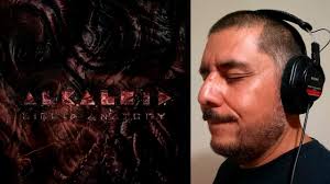 Lovely video review and analysis of Liquid Anatomy by Manuel Amusia, who  calls the album "an authentic 10", and provides many good reasons to check  it out ;-) (In Spanish) Gracias compadre!