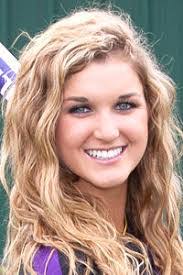 Abbie Dow's Instagram, Twitter & Facebook