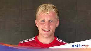 Donny van de beek withdraws from netherlands squad & misses euro 2020. Donny Van De Beek Looks Like Paul Scholes But World Today News