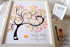 Te enviamos por mail en formato pdf este árbol de huellas para que lo imprimas. Cuadros De Firmas Con Huellas En Tu Boda Bautizo O Comunion Arbol De Huellas