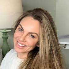 Amber Orton's Instagram, Twitter & Facebook