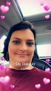 Lisa Shoffner's Instagram, Twitter & Facebook