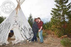 Alaskan Bush People S Gabriel Starbuck Brown Marries Raquell Rose We Re So Happy To Have Found Each Other Alaskan Bush People Alaskan Bush