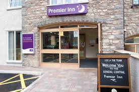 Premier inn claims that everything's premier but the price and it's certainly true of their 600 hotels across the uk, ireland and new sites in india and the arabian gulf. Kendal Central Exterior Picture Of Premier Inn Kendal Central Hotel Tripadvisor