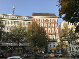 Der budapester straße verläuft als stichstraße ab der heuchelhofstraße. 5 Zimmer Wohnung Zu Vermieten Budapester Strasse 51 20359 Hamburg St Pauli Mapio Net