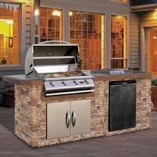 For a kitchen island with a stove, we're partial to this high contrast look designed by amber of amber interiors: 8 Best For Wayfair S Grill Accessory Sale Buyer S Guide