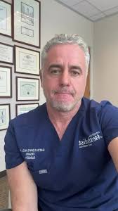 Dr William T Stoeckel