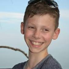 Paul Nett's Instagram, Twitter & Facebook