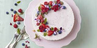 Gateau Au Sere Et Aux Fruits Rouges Sans Cuisson Rezept Swissmilk Rezept In 2020 Nachtisch Rezepte Lebensmittel Essen Dessert Ideen