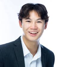 I am thrilled to announce that I'll be joining Microsoft next summer as a  Software Engineer Intern in Redmond, WA! Huge thank you to Rachael Sun who  always believed in me, even