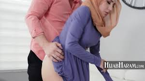 Maid In Hijab Caught Stealing - XNXX.COM