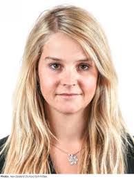 Anna Willcox's Instagram, Twitter & Facebook