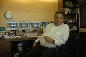 The net worth of rakesh jhunjhunwala portfolio 2018 according to the december quarters result was rs. The 2 6 Billion Rakesh Jhunjhunwala Called The Warren Buffett Of India Has To Protect An Image That Was Built Over 35 Long Years