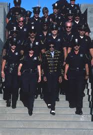 Michael With The Police Michael Jackson Bad Michael Jackson Wallpaper Michael Jackson
