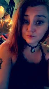 Samantha Thurman's Instagram, Twitter & Facebook