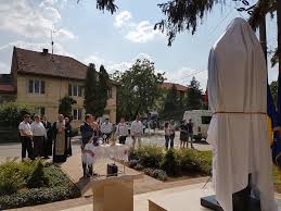 Explore decebal sunrise and sunset, moonrise and moonset, airports in decebal, population in decebal, phone code in romania, currency code in romania. Foto Video Decebal Statuie ImpresionantÄƒ In Odoreu Istoric Dacii PrezenÈ›i In AceastÄƒ ZonÄƒ