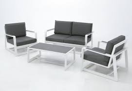 It offers an outdoor pool, and all apartments have a spacious balcony. Terrazas Aluminio Puerto Rico Ideas De Nuevo Diseno