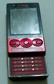 File:Sony Ericsson W705.jpg - Wikimedia ...