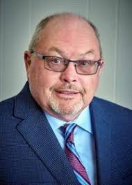 Perry Ritchie's Instagram, Twitter & Facebook