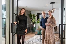 Van der velden enjoyed dancing from a young age; Gtst Actrice Marly Van Der Velden De Stalen Deuren Zijn De Eyecatchers In Onze Keuken Twin Doors B V