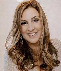 Diana Spada's Instagram, Twitter & Facebook