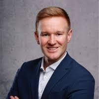 Daniel Lienemann's Instagram, Twitter & Facebook