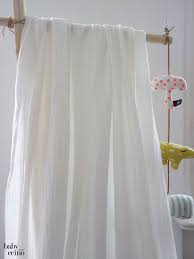 Der betthimmel hat eine positive wirkung auf die seele, erschafft gute stimmung, führt. Diy Mobile Halterung Und Himmelbettstange Betthimmel Baby Babyzimmer Design Bett