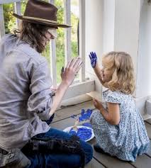 Carl And Judith Grimes In The Walking Dead Season 8 Episode 9 Honor The Walking Dead Judith Grimes The Walking Dead Tv