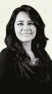 Liza Monroy's Instagram, Twitter & Facebook