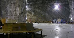 Gigantic romanian salt mines used said to contain three billion tons of salt, the salina praid salt mine, also called the dealul sarii, is located in europe's salt. Salina Praid 1f Wonders Of The World Romania Salina