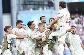 La roja parte con el cartel de favorita, algo que rechazan sus internacionales, quienes competirán en un. Deg5miryttrtmm